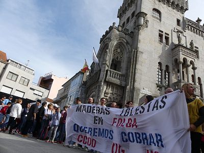 17-09-30 ManifaMaderasIglesiasPorrinho19.JPG